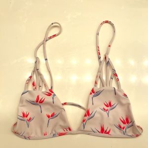 Acacia Santorini Bird of paradise top + bottom